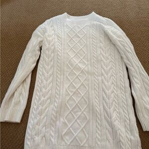 Hollister Cream Cable Knit Sweater